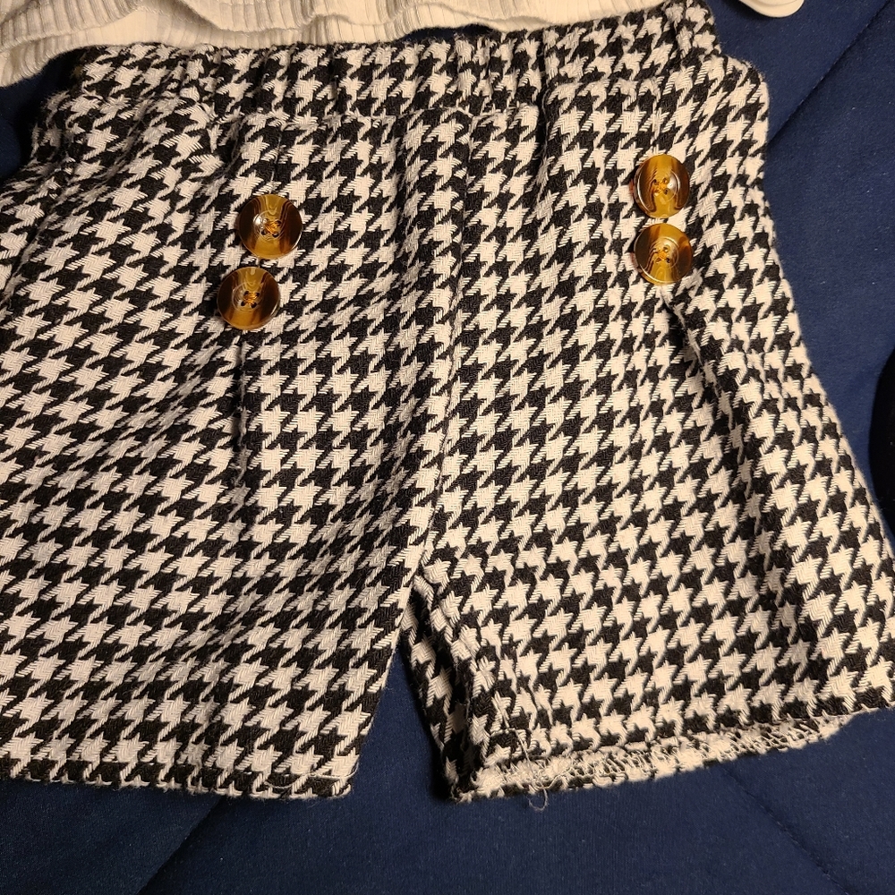 3pc toddlers stylish long sleeve Romper & Houndstooth shorts & Hat set